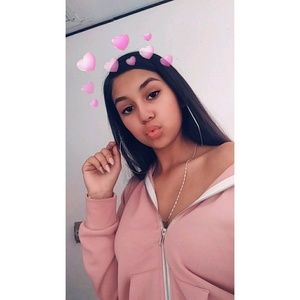 Meet your Posher, Jasmine